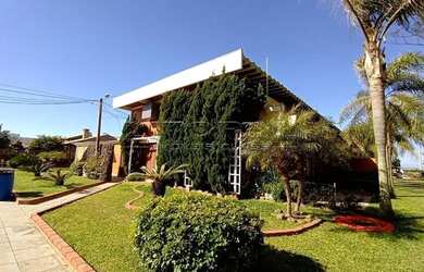 Imagem: O apartamento possui 3 Dormitórios, 3 Banheiros, 2 Vagas na