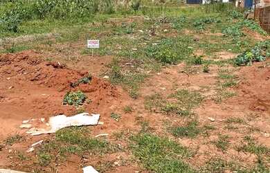 Imagem: O terreno possui 240m² de Área e está localizado em Bataguassu