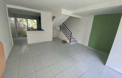 Imagem: A casa em condomínio à venda possui 2 Dormitórios, 3 Banheiros