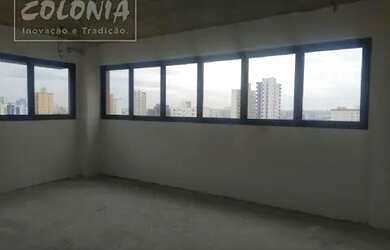 Imagem: O depósito possui 1 Vaga na garagem e 40m² de Área e está