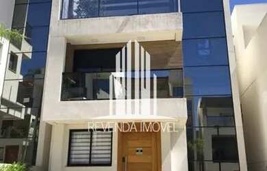 Imagem: A casa em condomínio possui 3 Dormitórios, 4 Banheiros, 2