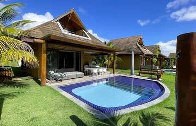 Imagem: A casa em condomínio à venda possui 3 Dormitórios, 3 Banheiros