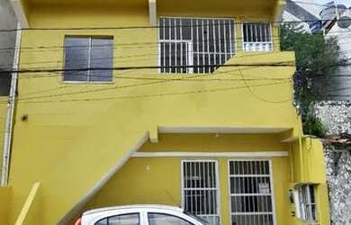 Imagem: O quarto possui Imóvel mobiliado e está localizado em Itapuã