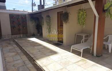 Imagem 10: Casa a Venda no bairro Jardim Las Palmas - Guarujá, SP