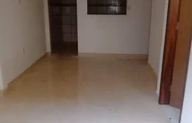 Imagem 1: aluga-se uma casa no bairro da Ribeira a casa em frente de rua