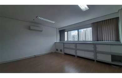 Imagem: O depósito possui 38m² de Área e está localizado em Vila