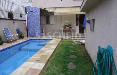 Imagem: A casa possui 4 Dormitórios, 5 Banheiros, 5 Vagas na garagem