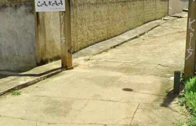 Imagem 1: Sucupira Lote/para venda tem 270 metros IPTU, condomínio antigo só 79mil ac carro