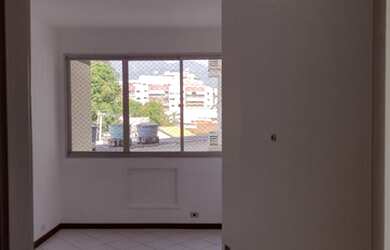 Imagem: O apartamento possui 2 Dormitórios, 1 Banheiro e 64m² de Área