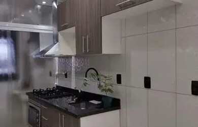 Imagem: O apartamento possui 2 Dormitórios, 1 Banheiro, 1 Vaga na garagem