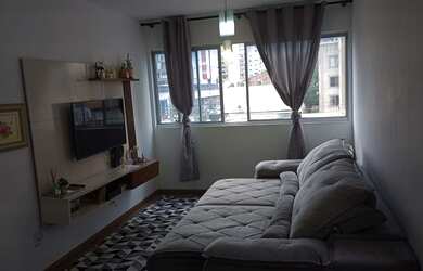 Imagem: O apartamento possui 3 Dormitórios, 1 Banheiro, 1 Vaga na garagem