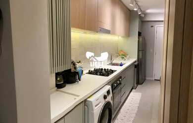 Imagem: O apartamento possui 2 Dormitórios, 2 Banheiros, 2 Vagas na