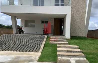 Imagem: A casa em condomínio possui 4 Dormitórios, 3 Banheiros, 4