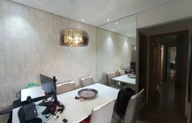 Imagem: O apartamento possui 2 Dormitórios, 2 Banheiros, 2 Vagas na