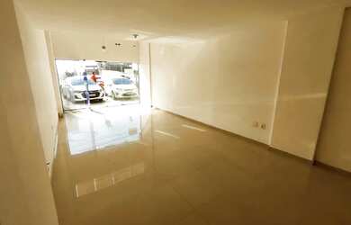 Imagem 11: Loja Praia Campista c/ 76m² de frente para o mar, mezanino, banheiro