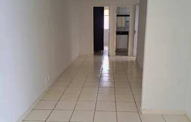 Imagem: A casa em condomínio possui 3 Dormitórios, 1 Banheiro, 2 Vagas