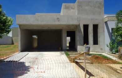 Imagem: A casa em condomínio possui 3 Dormitórios, 3 Banheiros, 4