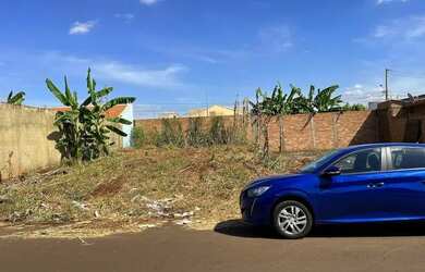 Imagem: O terreno possui 200m² de Área e está localizado em Centro