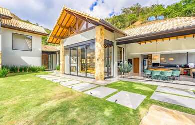 Imagem 2: Casa com 6 quartos em Pedro do Rio, Petrópolis