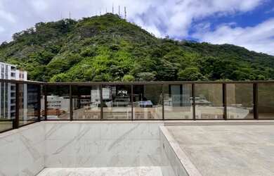 Imagem: O apartamento na cobertura possui 5 Dormitórios, 4 Banheiros