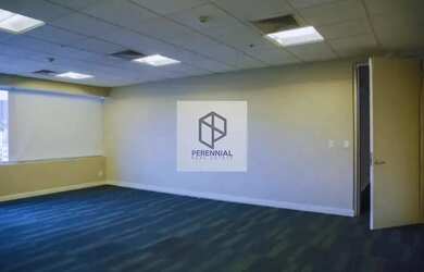 Imagem: O depósito possui 3 Vagas na garagem, 1.959m² de Área e