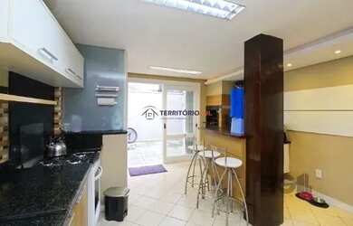 Imagem 14: Casa em Porto Alegre, no bairro Hípica, com 2 dormitório(s), e 2 banheiros, à venda