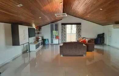 Imagem 3: Condomínio Aristocrático, Casa Duplex com 5 Suítes + Escritórios, Espaço Gourmet, Piscina