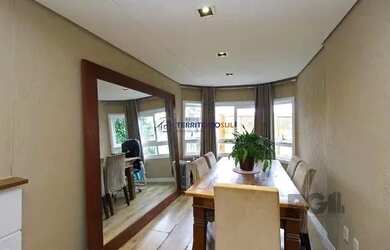 Imagem 4: Casa em Porto Alegre, no bairro Hípica, com 2 dormitório(s), e 2 banheiros, à venda