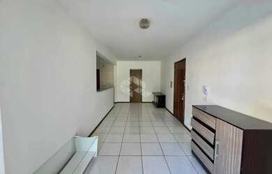 Imagem 4: Kitnet a venda no Centro. Varanda, 49m² de Área, 1 Banheiroe1 Dormitório