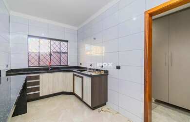 Imagem 6: Casa triplex com 3 suítes e quintal para alugar - Fazenda Rio Grande/PR