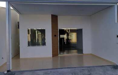 Imagem: A casa em condomínio possui 2 Dormitórios, 2 Banheiros, 2