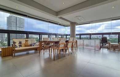 Imagem: O apartamento possui 3 Dormitórios, 5 Banheiros, 2 Vagas na