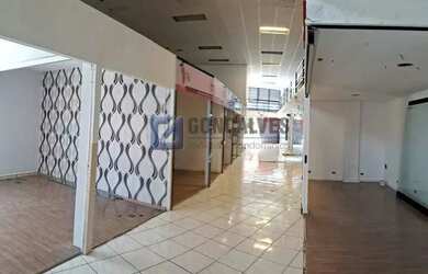 Imagem: O depósito possui 570m² de Área e está localizado em Centro