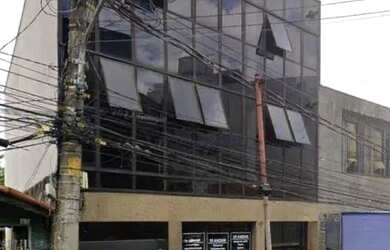 Imagem: O depósito possui 5 Vagas na garagem, 659m² de Área e está