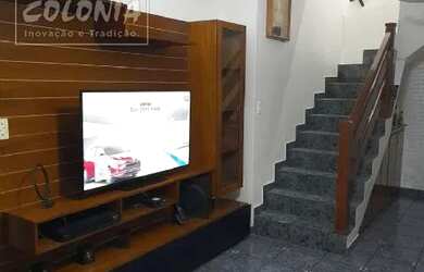 Imagem: A casa possui 3 Dormitórios, 3 Banheiros, 2 Vagas na garagem