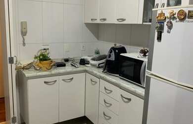 Imagem 2: Apartamento para venda possui 64 metros quadrados com 2 quartos em Centro...