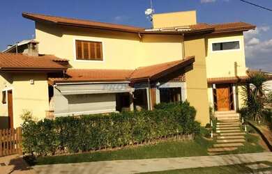 Imagem: A casa em condomínio possui 3 Dormitórios, 5 Banheiros, 4