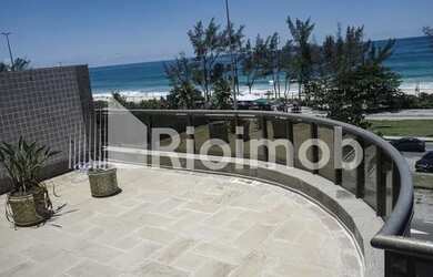 Imagem: O apartamento na cobertura possui 5 Dormitórios, 5 Banheiros