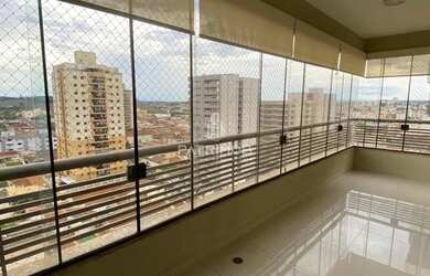 Imagem: O apartamento para alugar possui 3 Dormitórios, 2 Banheiros