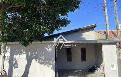 Imagem: A casa possui 2 Dormitórios, 2 Banheiros, 1 Vaga na garagem