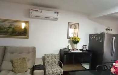 Imagem: O apartamento possui 3 Dormitórios, 1 Banheiro, 1 Vaga na garagem