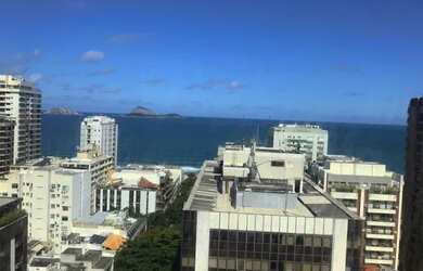 Imagem: O depósito possui 1 Vaga na garagem, 34m² de Área e está