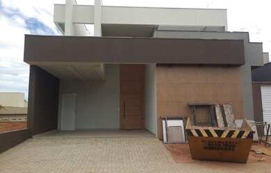 Imagem: A casa em condomínio possui 3 Dormitórios, 3 Banheiros, 2