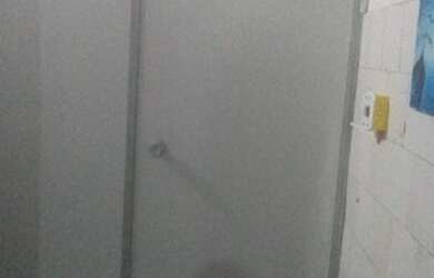 Imagem: O quarto está localizado em Vila Mathias, Santos para alugar