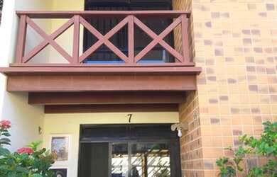 Imagem: A casa em condomínio para alugar possui 3 Dormitórios, 4 Banheiros