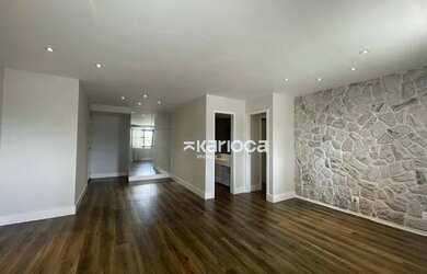 Imagem: O apartamento possui 3 Dormitórios, 3 Banheiros, 2 Vagas na