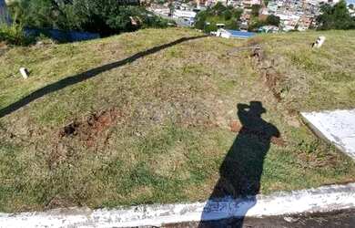 Imagem: O terreno está localizado em Villas do Jaguari, Santana de