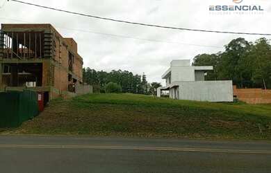 Imagem: O terreno possui 415m² de Área e está localizado em Pardinho