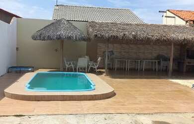 Imagem: A casa possui 5 Dormitórios, 5 Vagas na garagem e está localizado