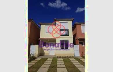 Imagem: A casa em condomínio possui 3 Dormitórios, 2 Banheiros, 2